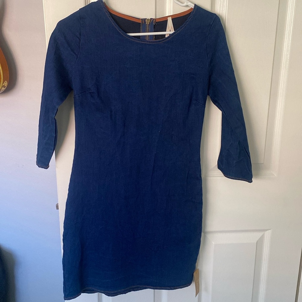 Kaitlyn denim dress, new with tags on, size M